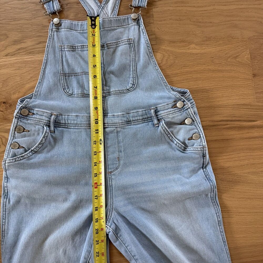 Sonoma Women Denim Bib Overalls M Light Blue Stretch Jean Grunge Streetwear Chic - Picture 12 of 16